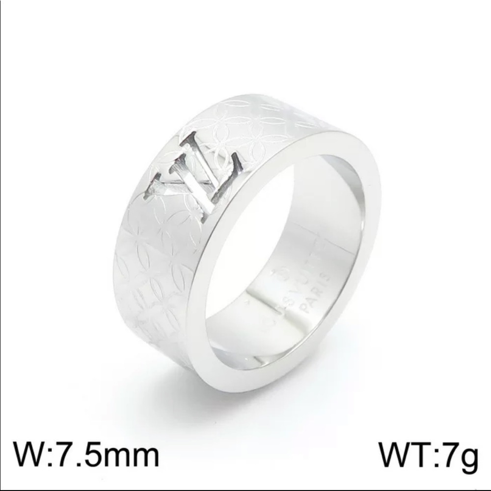 Louis Vuitton Fashion Ring